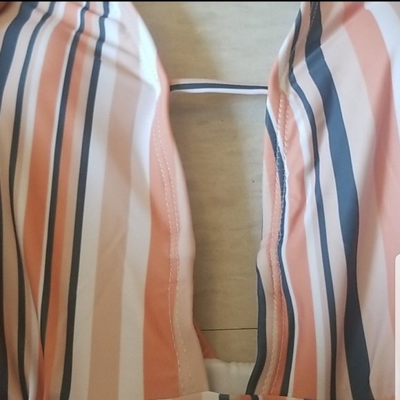 NWT Cupshe One Piece Bathing Suit - Picture 2 of 10